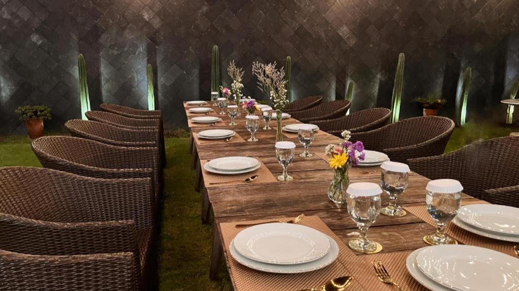 Kj Hotel יוגיאקרטה מראה חיצוני תמונה