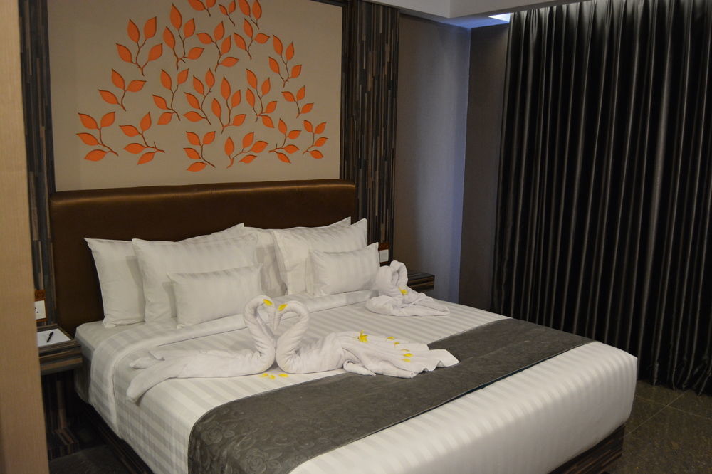 Kj Hotel יוגיאקרטה מראה חיצוני תמונה