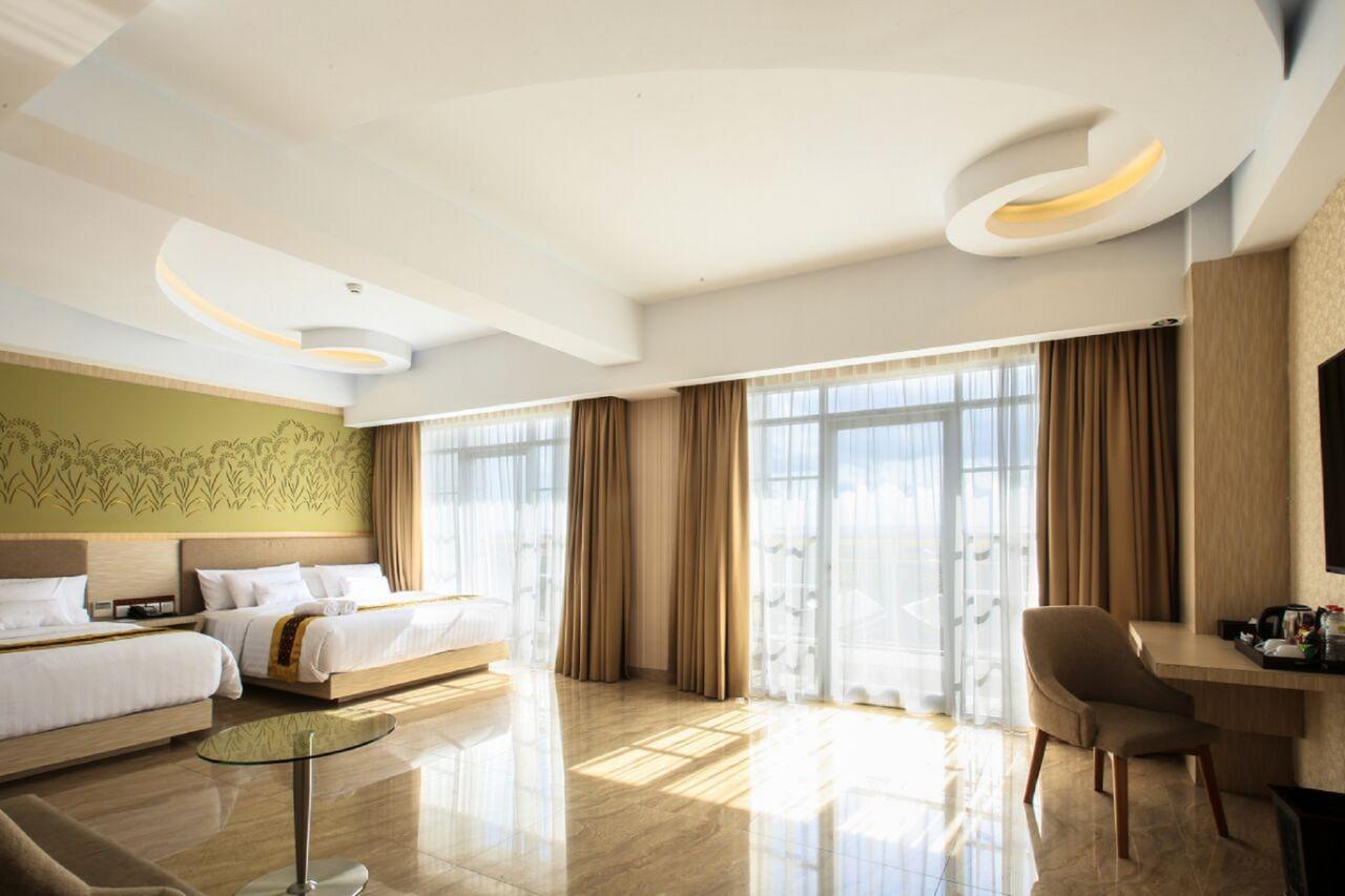 Kj Hotel יוגיאקרטה מראה חיצוני תמונה