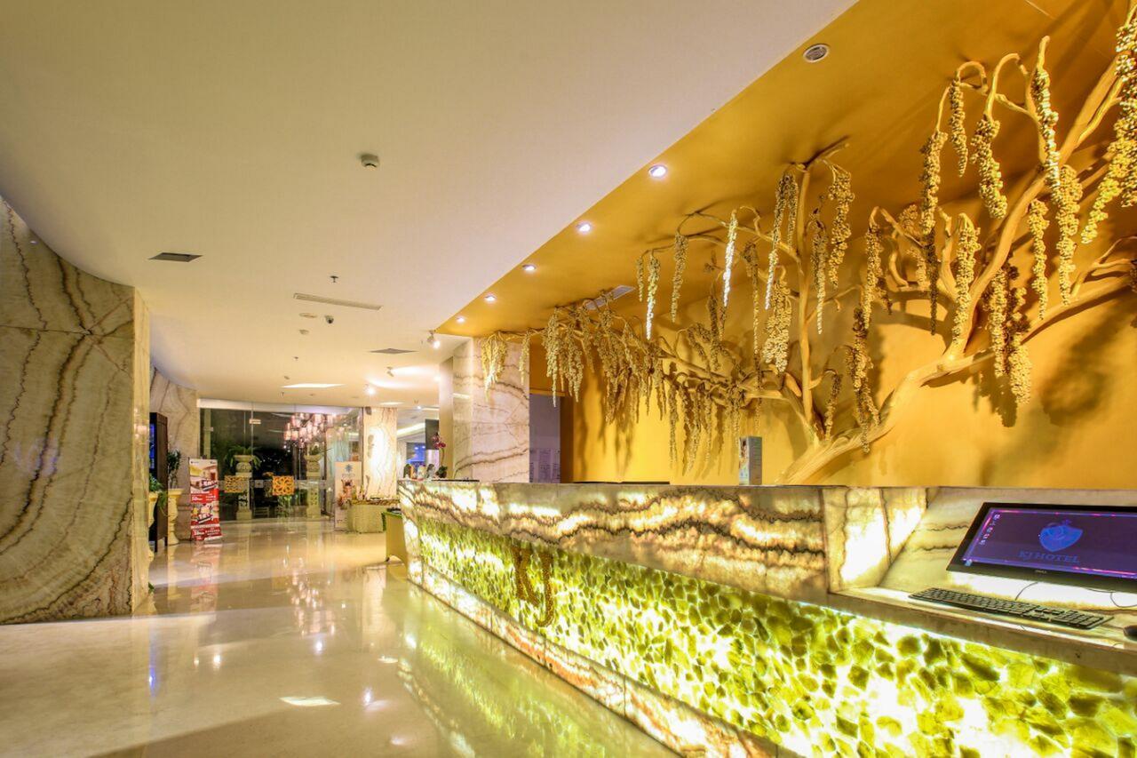 Kj Hotel יוגיאקרטה מראה חיצוני תמונה